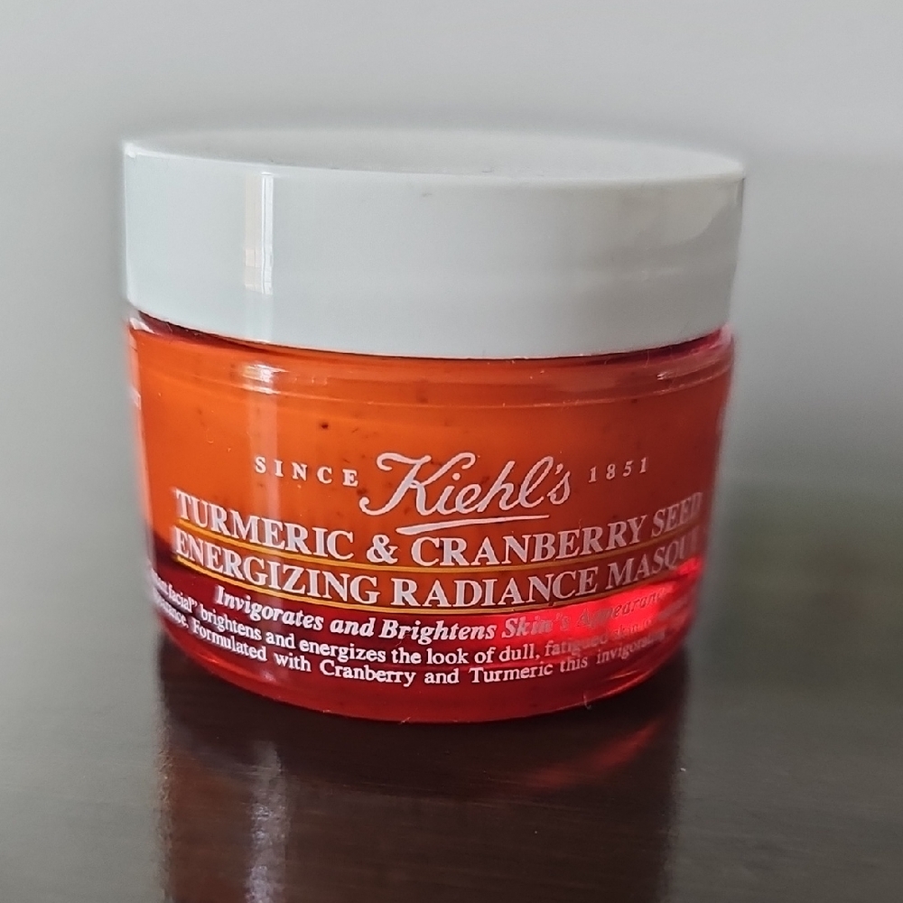 Kiehl's Turmeric & Cranberry Seed Energizing Radiance Mask
